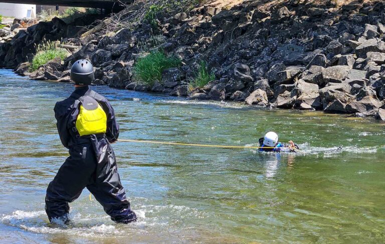 swiftwater rescue throw bag
